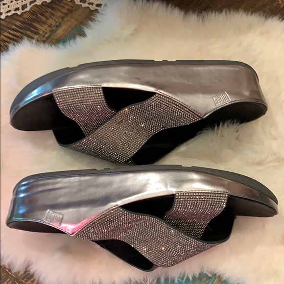 Shoes - Picture 2 of 8